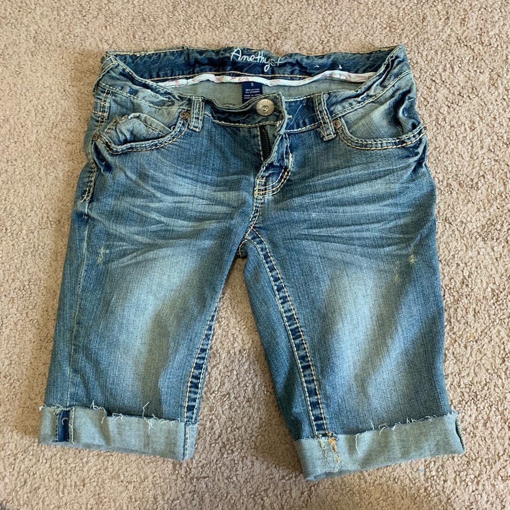 Amethyst Size 5 Capri